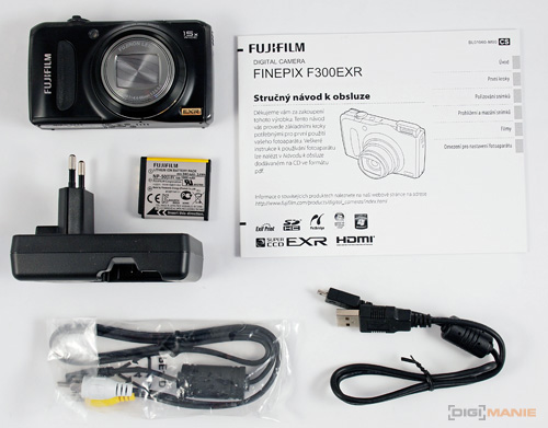 Fujifilm FinePix F300EXR: klame tělem
