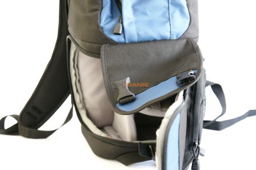 Fotobatoh Lowepro Fastpack 100 pod lupou