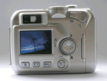 Coolpix 2100: Dvoumegový kompakt s dobrými výsledky