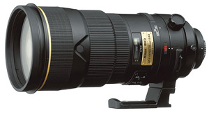 Dva objektivy pro Nikony