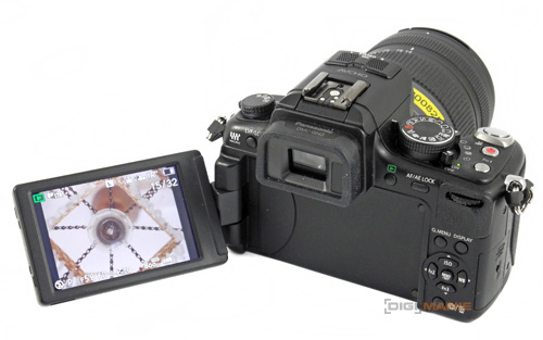 Panasonic Lumix GH2: Micro 4/3 v útoku