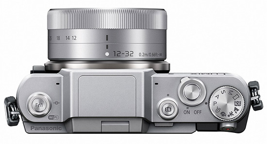 CSC fotoaparát Panasonic Lumix GF7 pro selfie