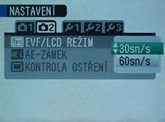 Fujifilm S100FS: jde zrcadlovkám po krku