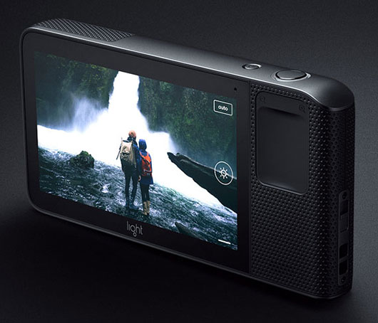 Light L16, kompakt s 16 snímači vytváří 52MPx snímky