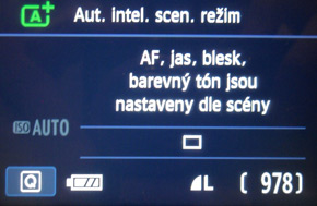 Canon EOS 700D: dotykový hybrid