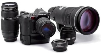 Olympus zlevňuje E jedničku