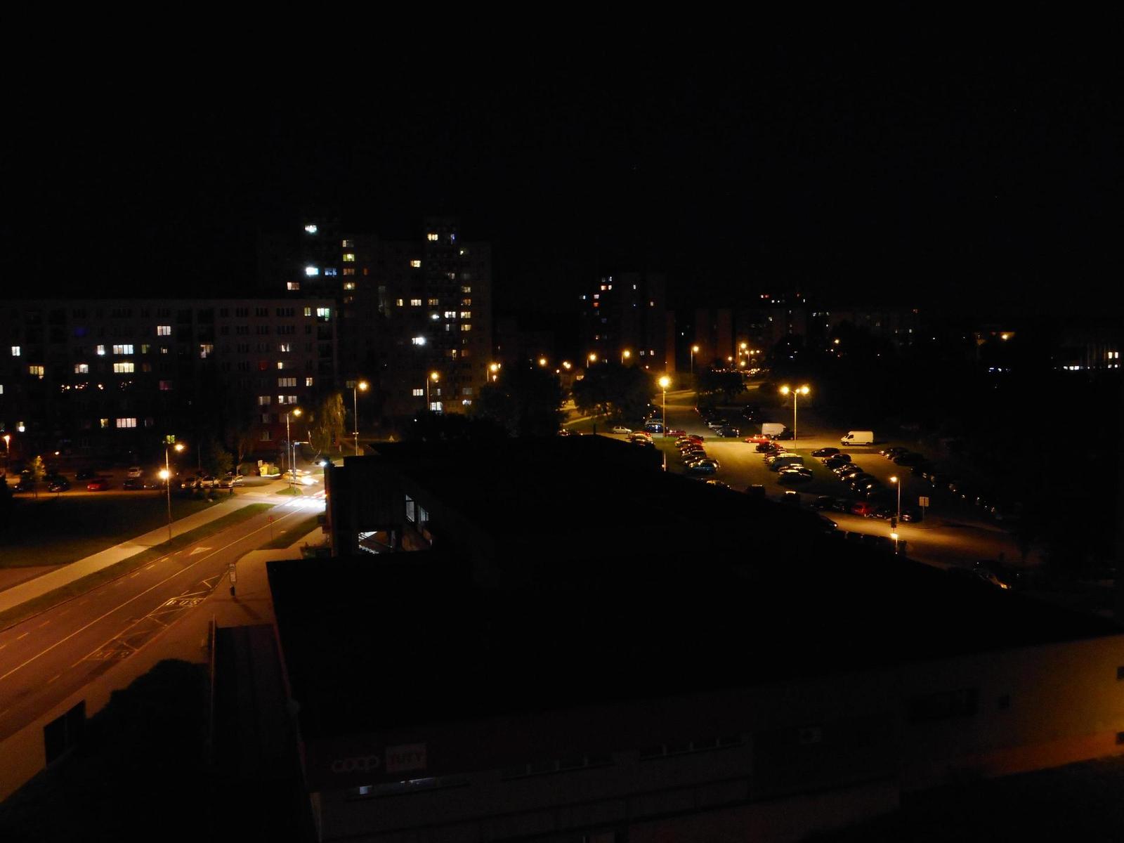 Kompakt nebo smartphone? Co za 4500 Kč fotí lépe?