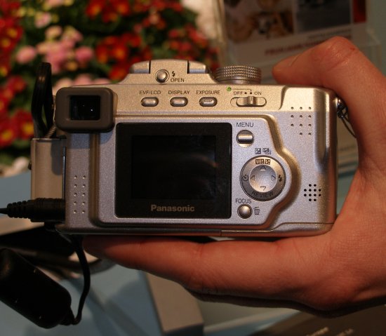 CeBIT 2005: Zoomící se lumíci