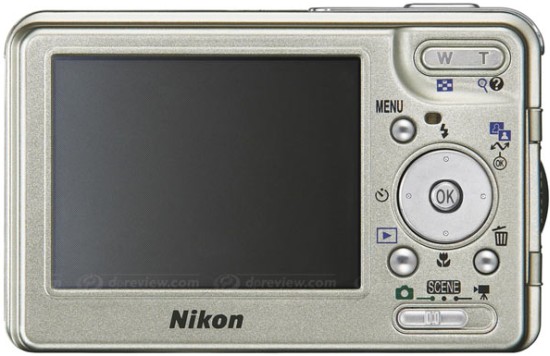 Nikon Coolpix S3 na scéně