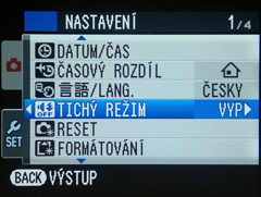 Fujifilm FinePix F300EXR: klame tělem