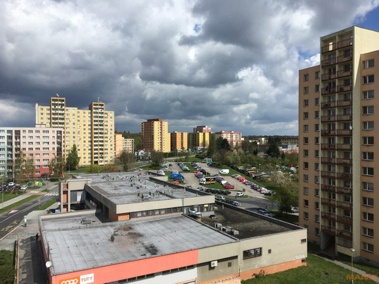 Apple iPhone SE: kompaktní silák