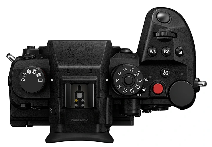 Panasonic představil Lumix GH7 s fázovým ostřením i 32bitovým audiem