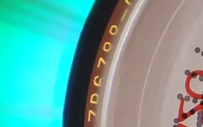 Fujifilm FinePix F300EXR: klame tělem