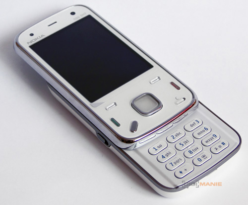 Nokia N86 8MP: s objektivem od profíka