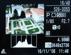 Canon PowerShot A1000 IS: ve stínu předchůdce