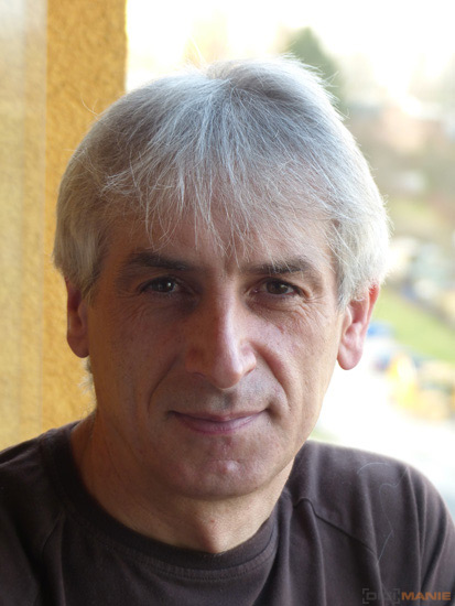 Panasonic Lumix FZ200: ultrazoomové překvapení roku