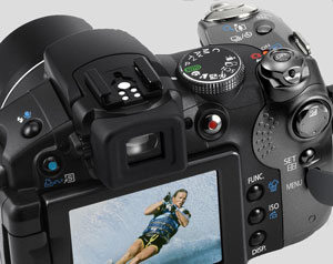 Canon PowerShot S5 IS: rychlostí vyniká