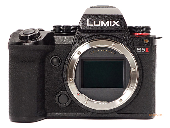 Panasonic Lumix S5 II: nová fáze