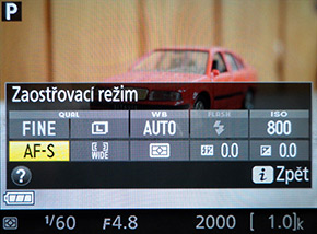 Nikon D3300: drobek se silným srdcem