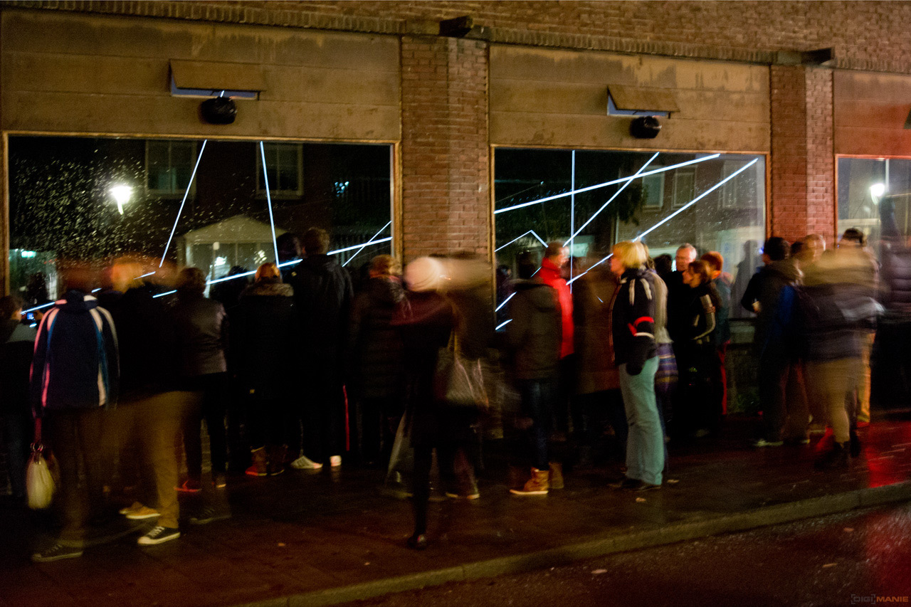 GLOW 2013: umělecká světelná show