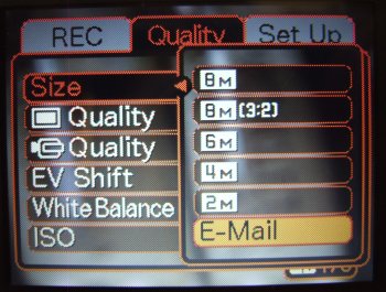 Casio Exilim EX-Z850: Dobře vybavený expres