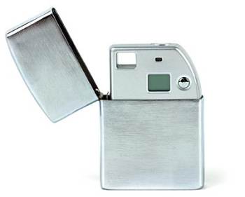 Vyfoťte své cigarety: Fotoaparát zabudovaný do zapalovače