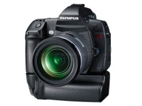 Olympus P-1 a Nikon D40X