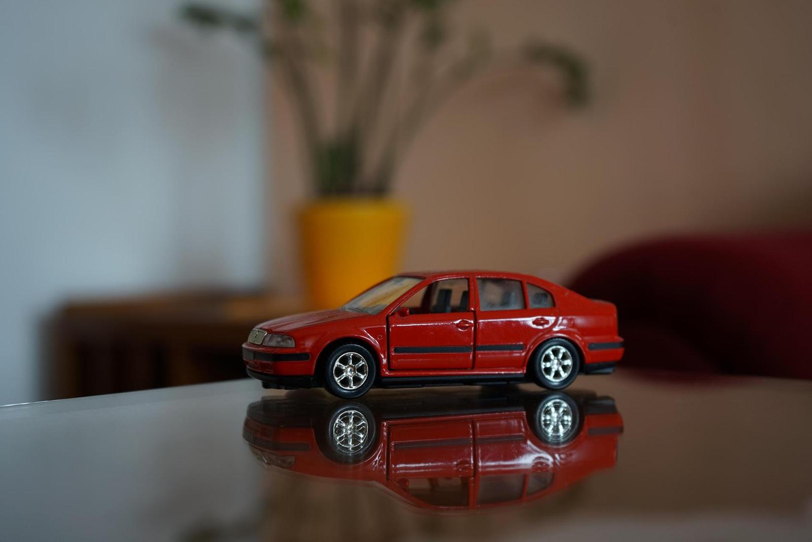 Sony FE 28-70mm F3.5-5.6 OSS (SEL2870)