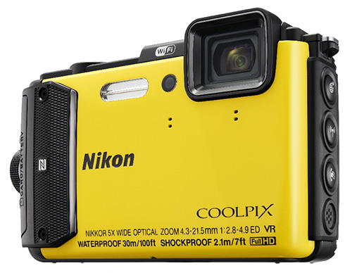 Kompakt Nikon Coolpix AW130 s možností ponoru až do 30 metrů