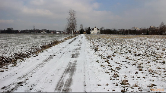 Canon EOS M: první pokus