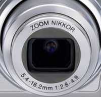 Nikon Coolpix 3700: Ocelově chladný klenot