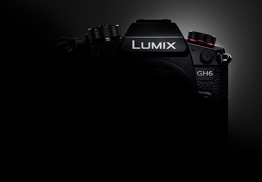 Panasonic Lumix GH6 nabírá zpoždění, přijde začátkem roku 2022