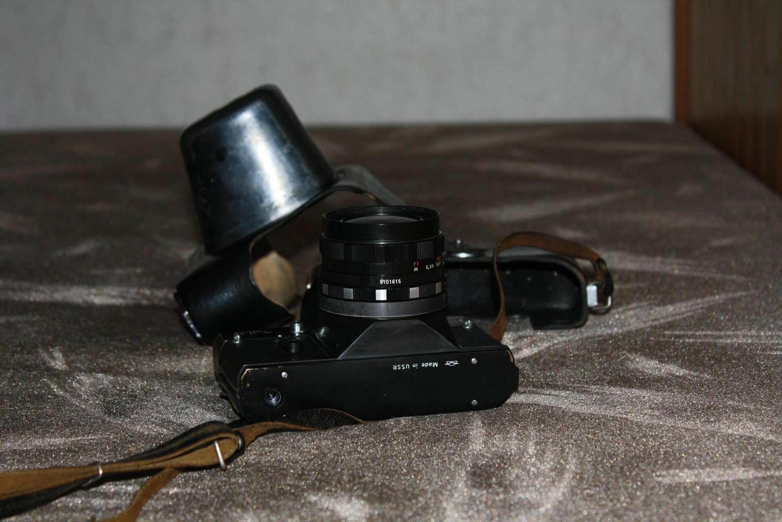 Canon EOS 1000D: solidní základ