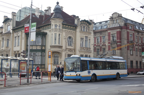 Srovnávací test pevných 50mm objektivů