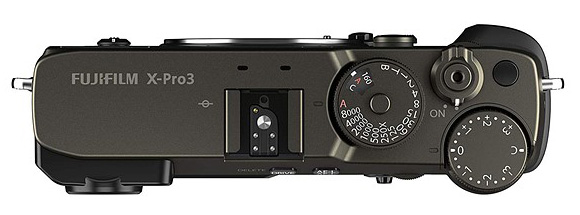 Fujifilm představil titanový X-Pro3 se skrytým displejem