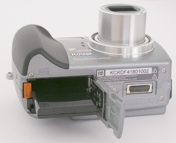 Kodak EasyShare DX7440: Elegantní a šikovný