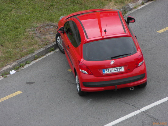 Samsung WB850F: fotící bezdrátová navigace?