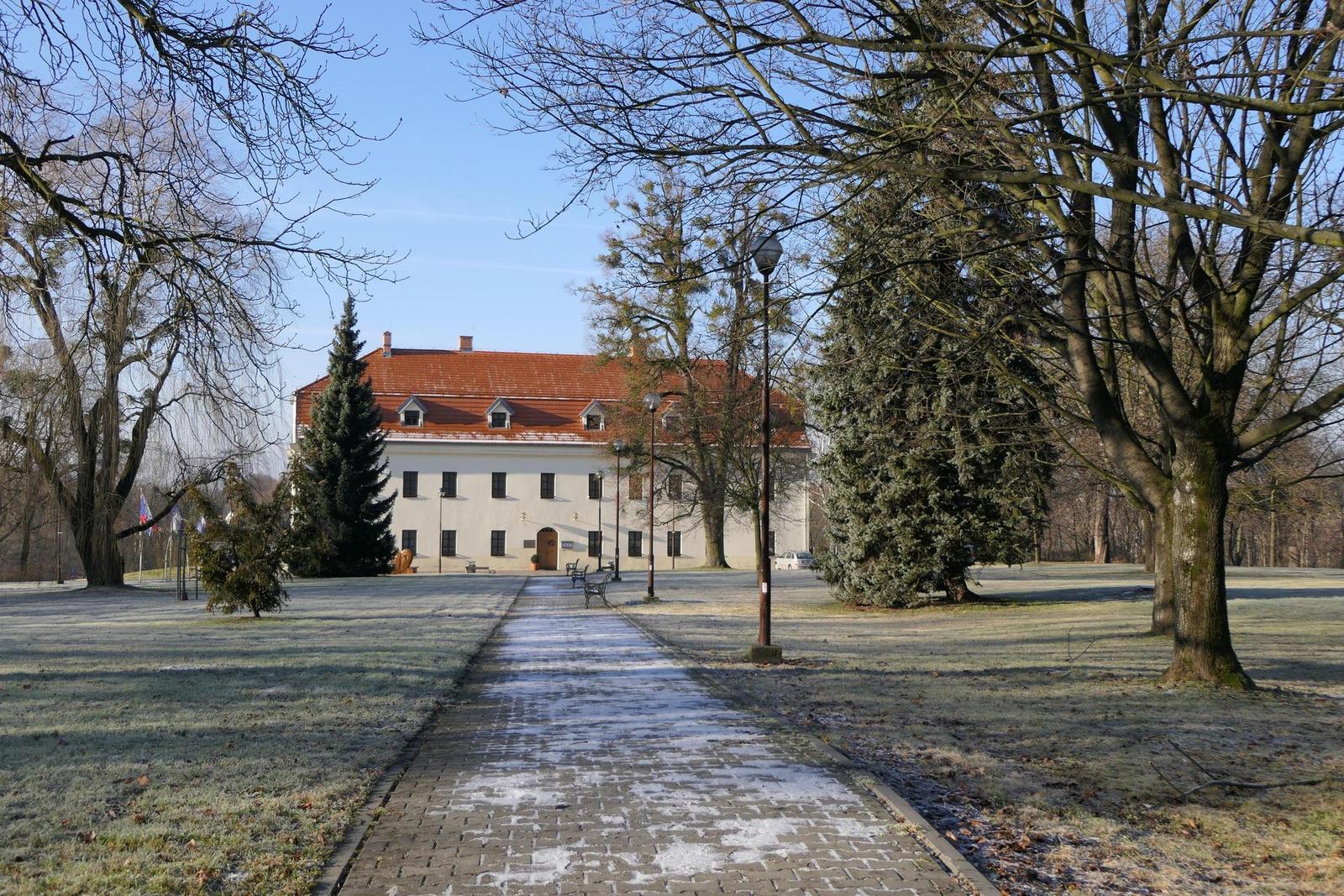 Panasonic Lumix FZ2000: ultrazoom nebo profi kamera?