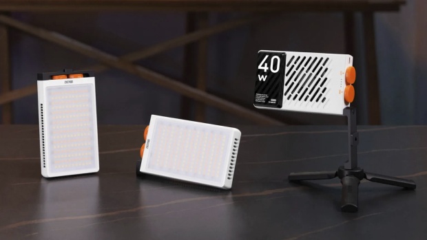 Zhiyun uvedl LED světla Fiveray F100 a M40