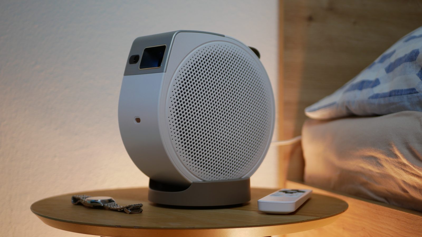 Recenze projektoru BenQ GV32: Domácí kino z pohodlí postele