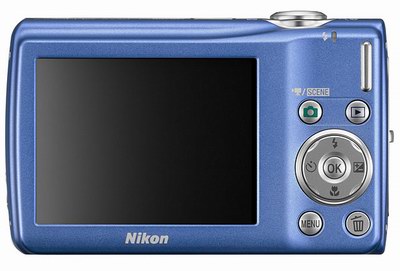 Nikon přichází s novými kompakty Coolpix S220 a S230