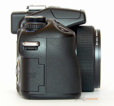 Olympus SP-570UZ: uspěje první 20× ultrazoom v testu?