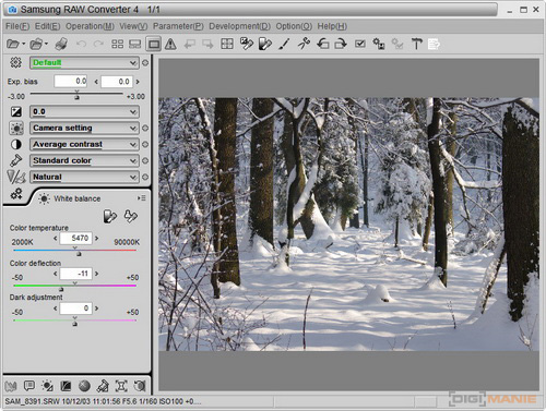 Samsung NX100: "zrcadlovka" do kapsy