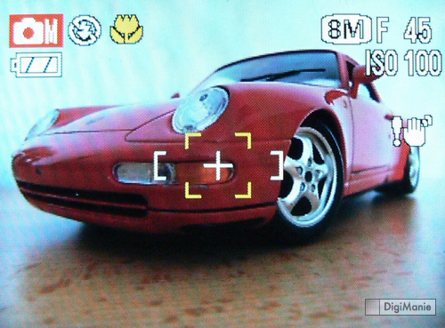 FinePix F480: levný kompakt se širokoúhlým objektivem