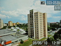 Canon IXUS 220 HS: multifunkční Karkulka