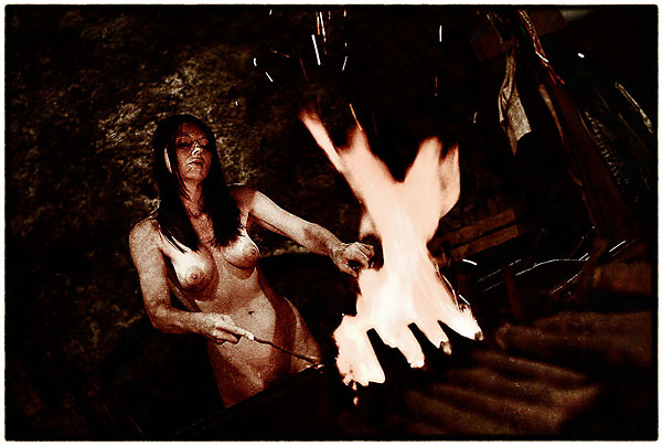 Ejhle člověk 28: V noci je každá kočka černá