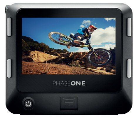 Phase One IQ250 jako první digitální stěna s CMOS čipem