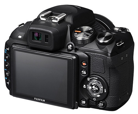 Fujifilm FinePix HS20 EXR nově s EXR technologií