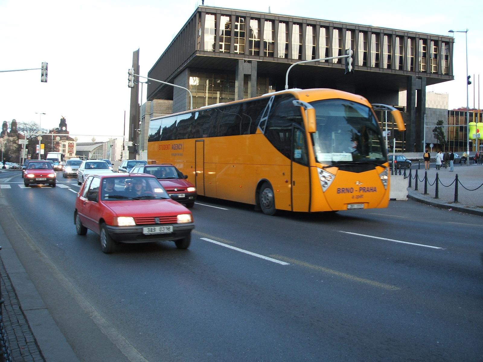 FinePix F455: design vítězí