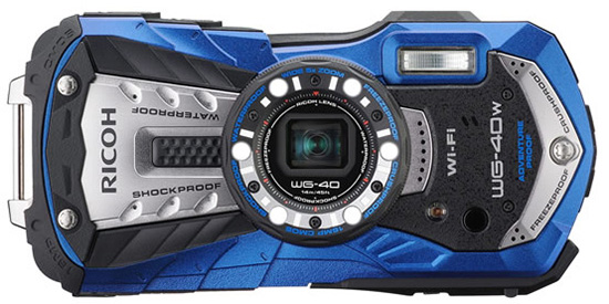 Odolné kompakty Ricoh WG-40 a WG-40W jen pro Japonsko